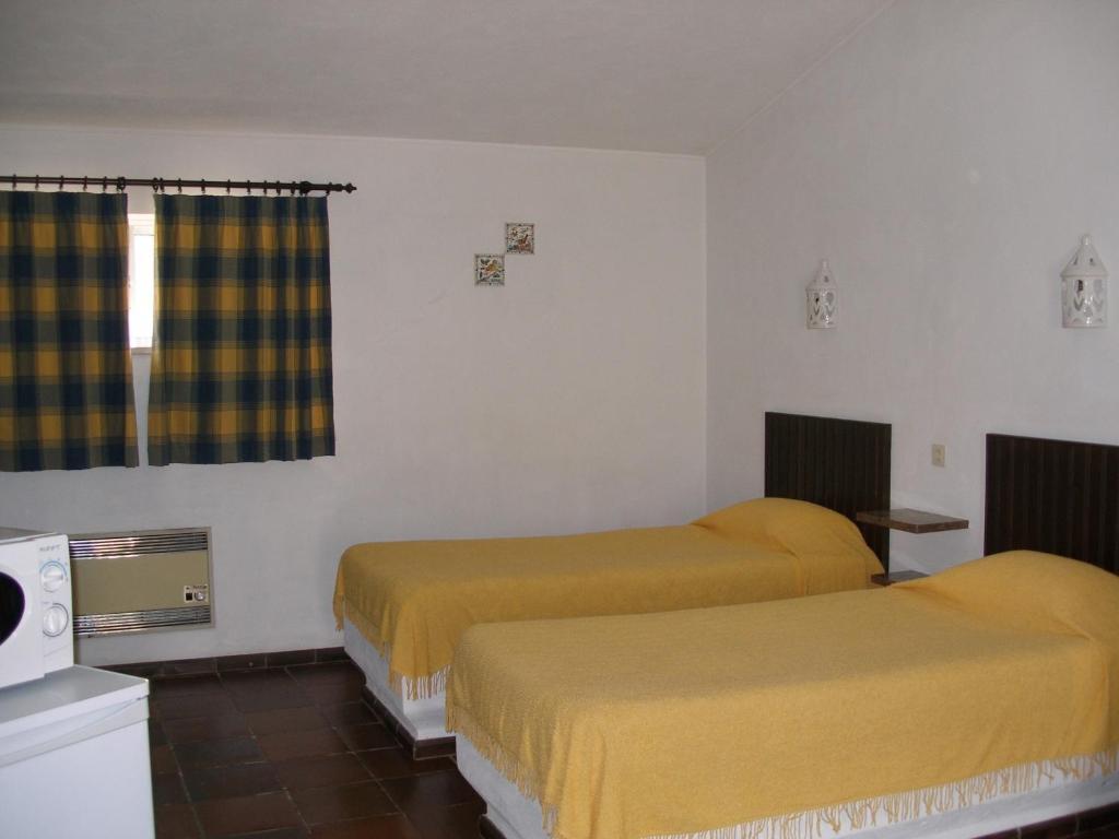 Studio Twin Beds
