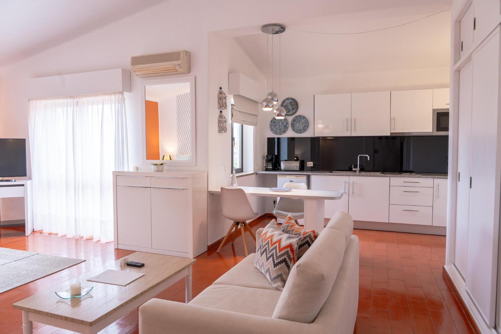 Studio Apartment