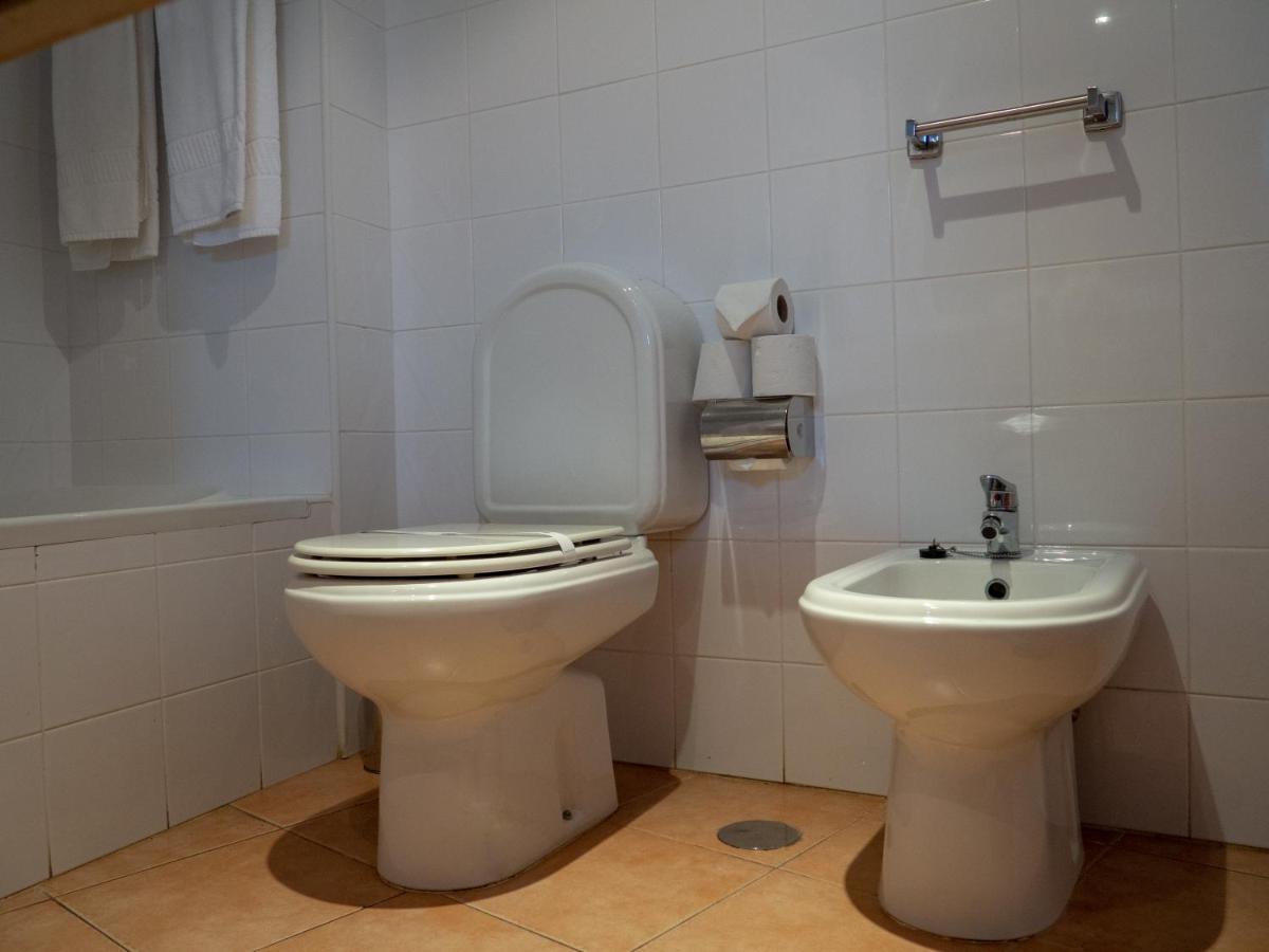 Quarto Twin Superior com Varanda e Vista Piscina