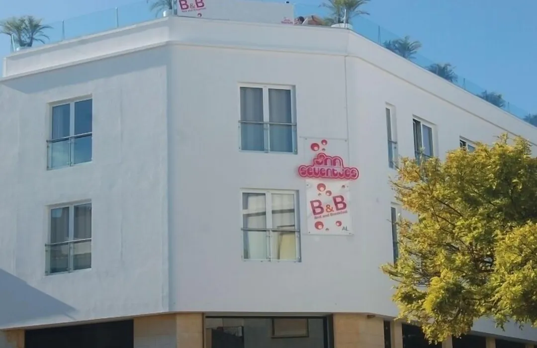 Inn Seventies-1